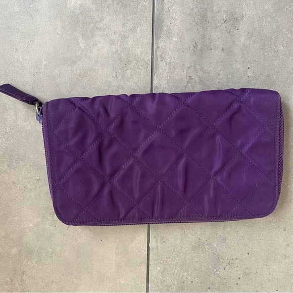 Vintage Prada purple quilted zip around wallet - Picture 5 of 12